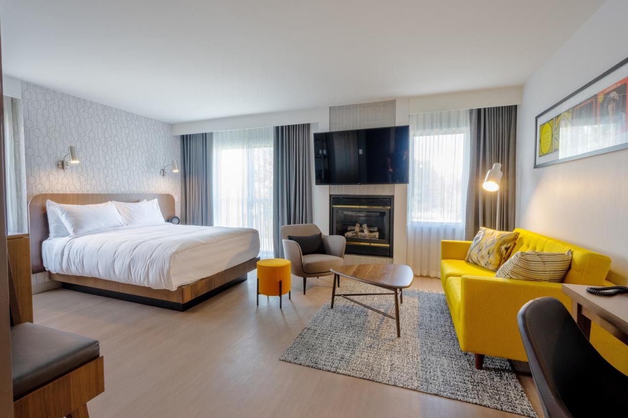 Hotel Verso Magog Exteriör bild