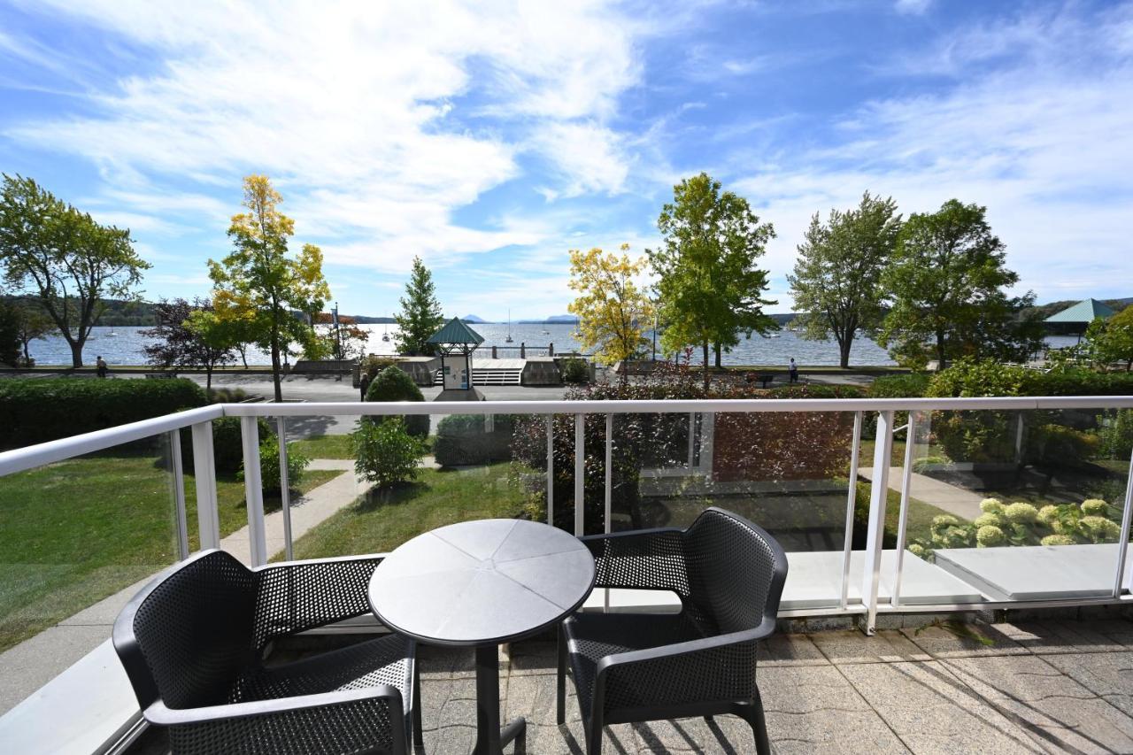 Hotel Verso Magog Exteriör bild