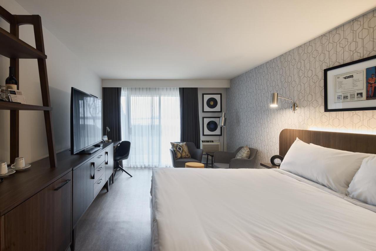 Hotel Verso Magog Exteriör bild